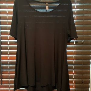 Black LuLaRoe Perfect Tee Size L
